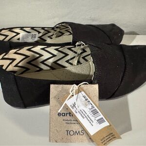 Toms Classic Black Canvas Shoes